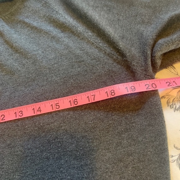 Soft cozy Alfred sung sweater - Picture 3 of 4